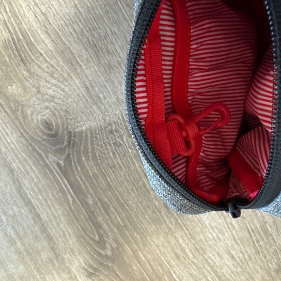 Herschel Bag - Picture 3 of 3